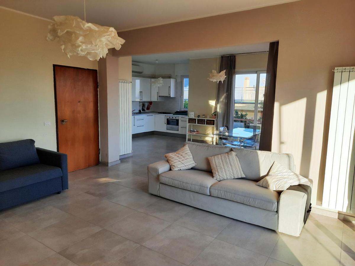 Casa Matilde - Appartamento Vista Mare - Con Posto Auto Финале Лигуре Экстерьер фото