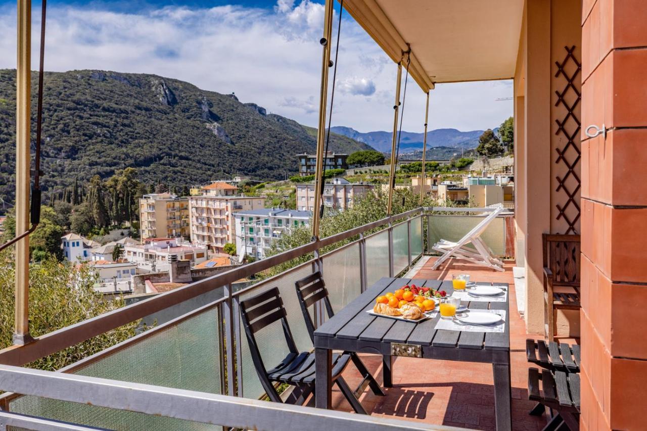 Casa Matilde - Appartamento Vista Mare - Con Posto Auto Финале Лигуре Экстерьер фото